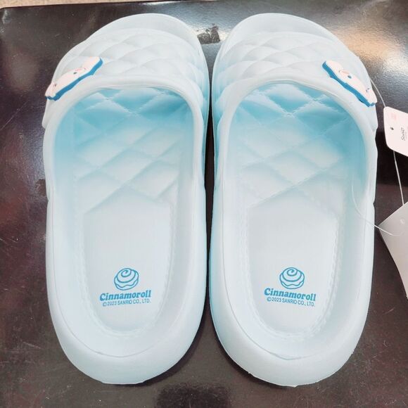 Brand New Sanrio Cinnamoroll Blue Slippers Size: US 7.5 - 8.5 - Picture 3 of 9